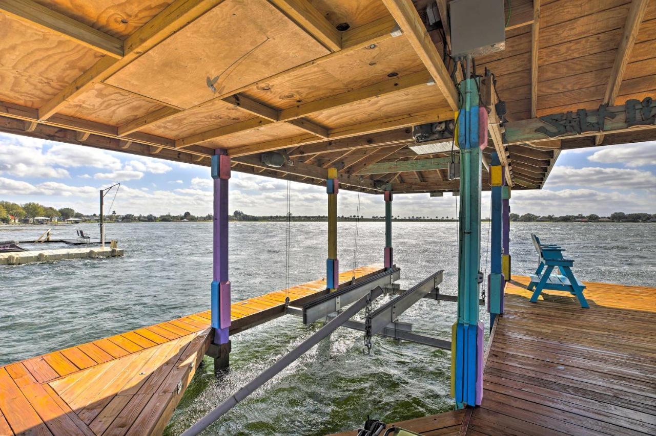 Waterfront Lake Placid Home With Dock And Fire Pit ภายนอก รูปภาพ